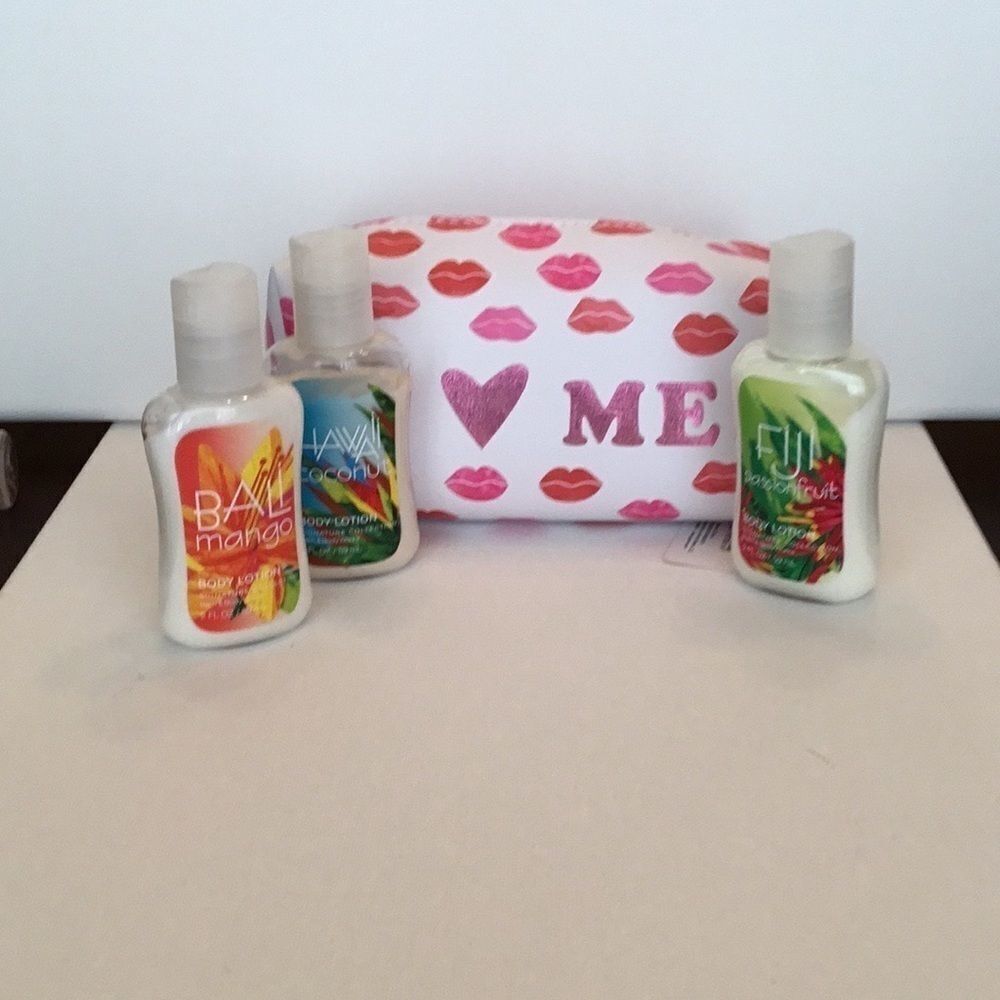 ‎TRAVEL TO THE SOUTH PACIFIC GIFT SET